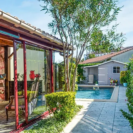 Stunning Home In Bergerac